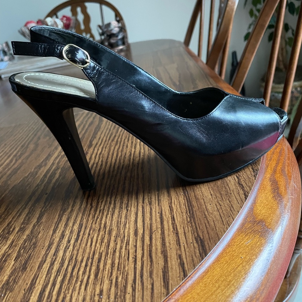 Nine West Black Slingback Peep-Toe Heels